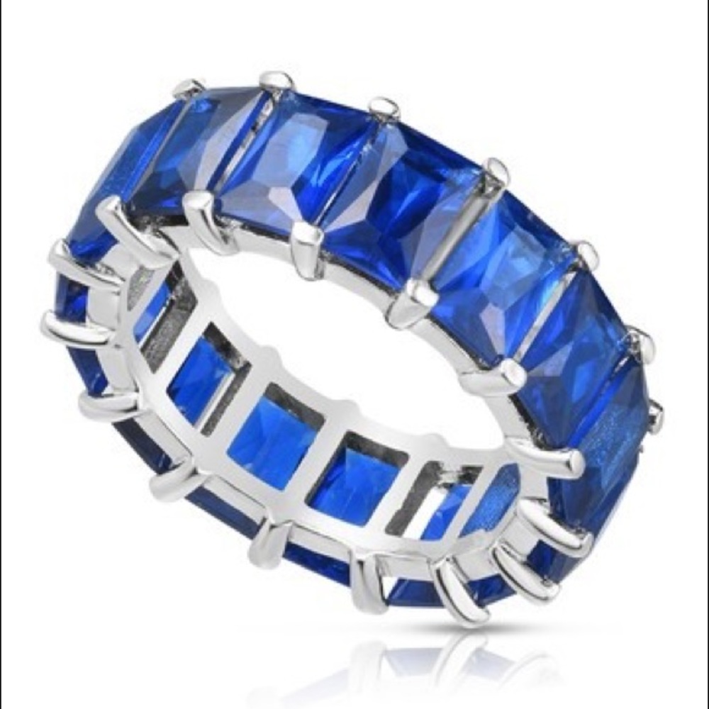 Sphera Milano Silver CZ Emerald Cut Band Ring -7🤩